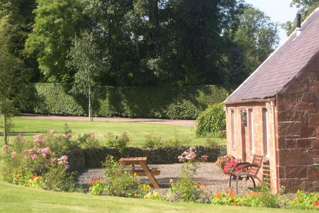 Harleyburn Cottages - Stables And Saddlery Melrose Exterior photo