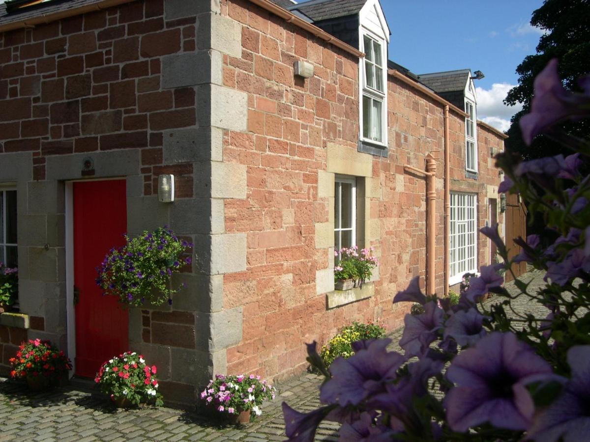 Harleyburn Cottages - Stables And Saddlery Melrose Exterior photo